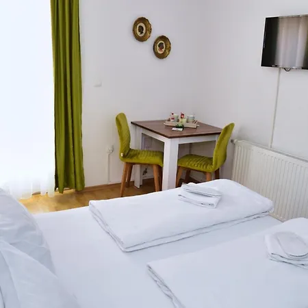 Мини-отель Marivo Яйце