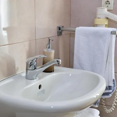 Marivo Inn 3*